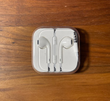 Apple EarPods In Ear Canal Headset - White (MNHF2AM/A)