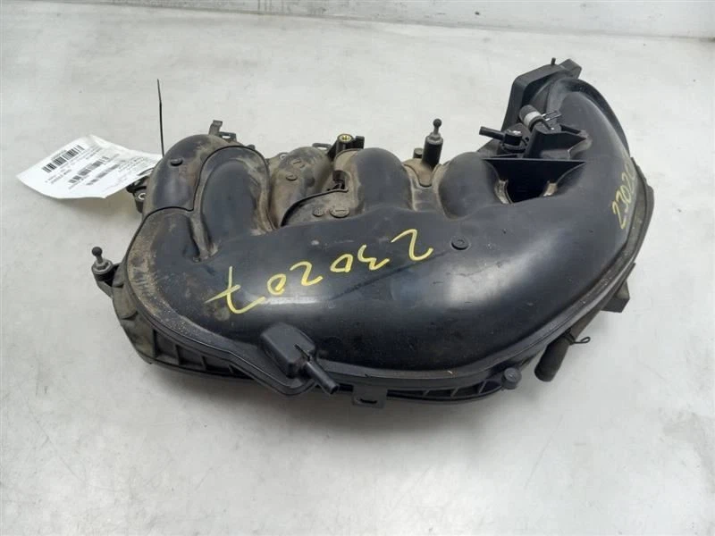 12-17 LEXUS IS350 F-SPORT 3.5L FWD AT UPPER INTAKE MANIFOLD  - Image 3 of 4