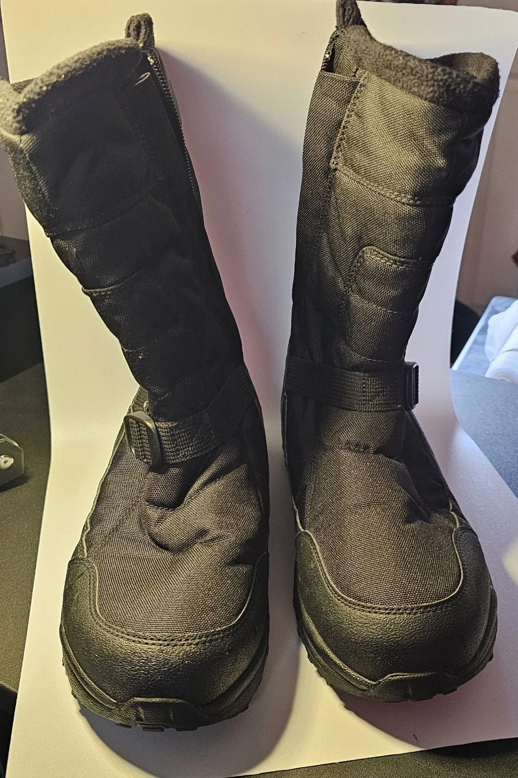 Quecha Arpenaz 500 Mens Size 8.5 w/Novadry Warm Snow Boots Used