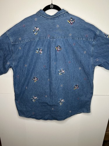 Camisa Denim Disney Mickey Minnie Donald & Daisy XXL Bordada Abotonada - Imagen 3 de 12
