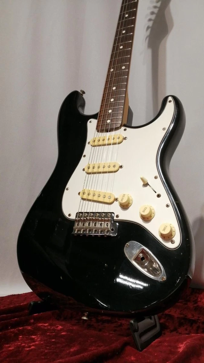 Fender Squier Stratocaster Japan for sale | eBay