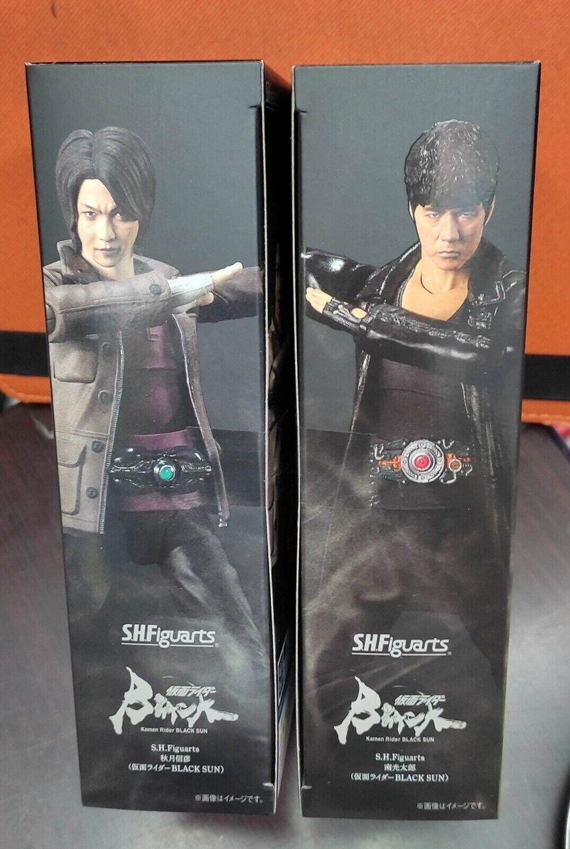 Bandai S.H.Figuarts MINAMI KOTARO & AKIZUKI NOBUHIKO (KAMEN RIDER 
