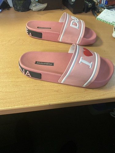 Dolce & Gabbana Pool Logo Slides - Picture 5 of 10