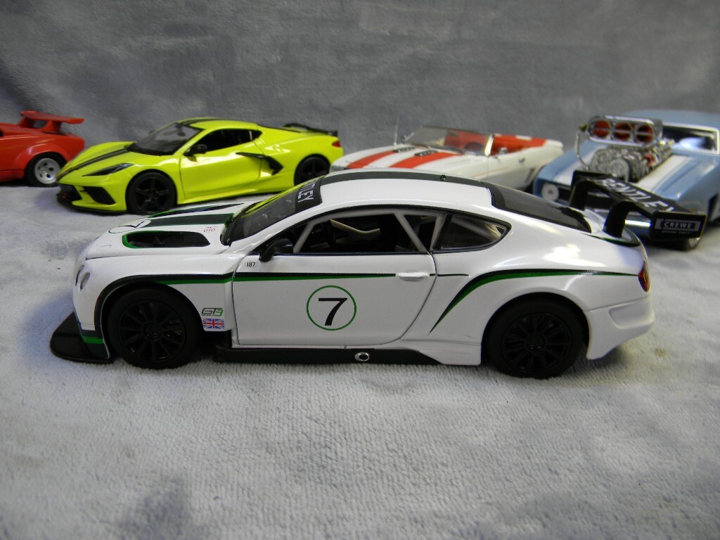 1/26 SCALE 2023 BENTLEY CONTINENTAL GT3 CONCEPT RACE CAR MSZ WHITE