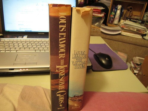 LOUIS L'AMOUR – THE LONESOME GODS/THE WALKING DRUM - Picture 3 of 6