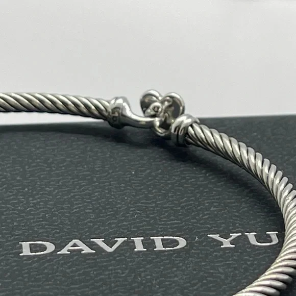 David Yurman 电缆经典心形手链带钻石,中号 — 第 3/4 张图片