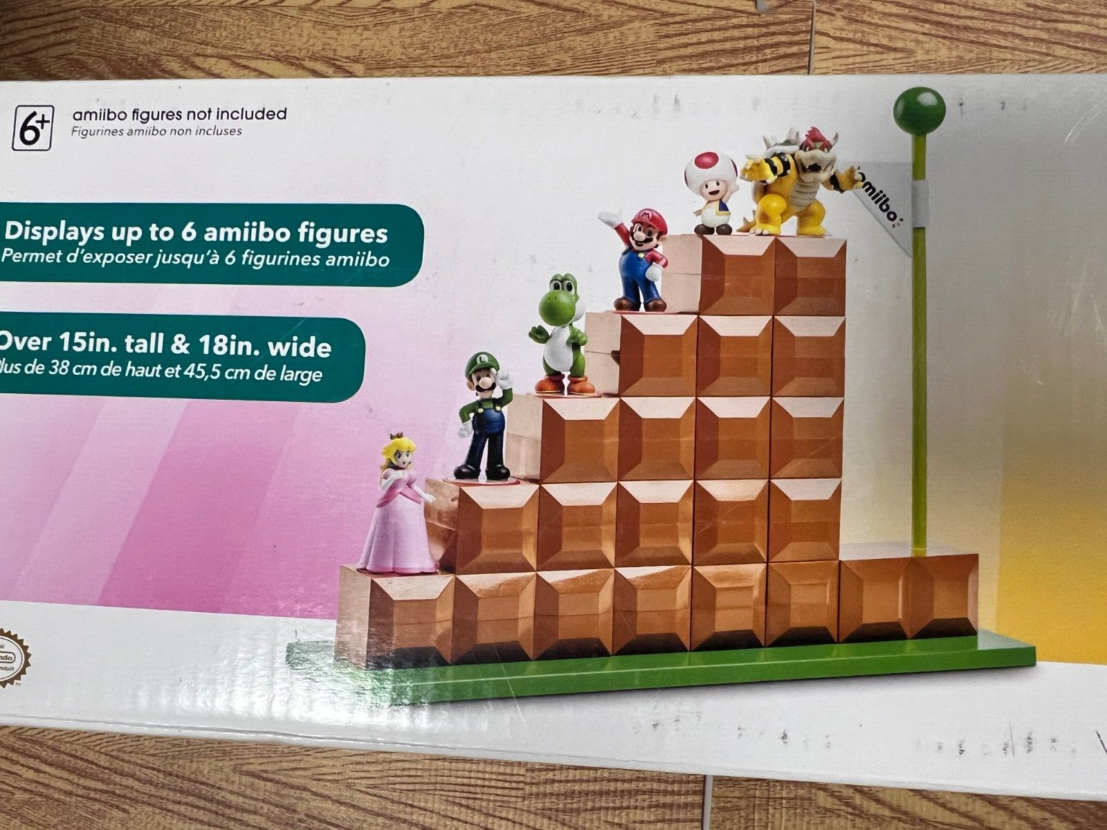 海外限定品　amiibo マリオ ゴールフラッグ スタンド ディスプレイ　希少品 NEW Nintendo Amiibo Super Mario Bros End Level Blocks Flag Display