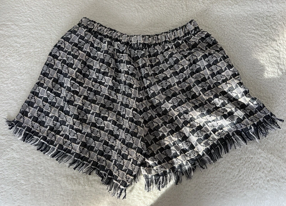 Shorts com franjas inspirados em tweed - Tamanho M - Imagem 2 de 4