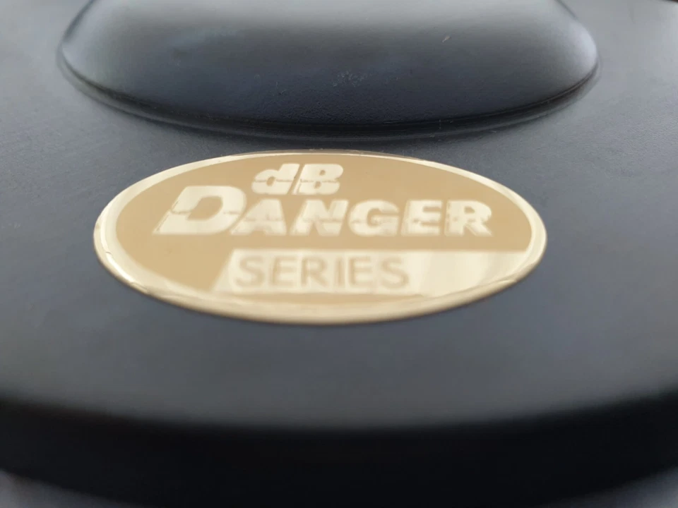 Subwoofer ECC db DANGER 10" /25cm-4 ohms.Chassis de Aluminio, Cono parabólico... - Imagen 2 de 4