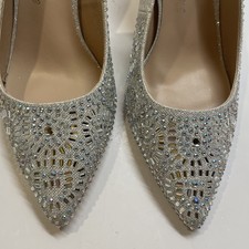 Lauren Lorraine Rachel Silver Sparkle Pumps Heels Women  s Size 8 NIB
