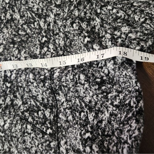 Spyder Active NWT Women's Half Zip Pullover Fleece Thumbhole Slits Medium - Picture 8 of 9