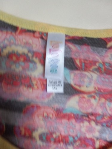 NWT LulaRoe Shirt Womens 3XL Tropical Casual Plus Size Classic Tee - Picture 2 of 3