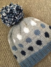 Knitting pattern dk hat Dot a Lot