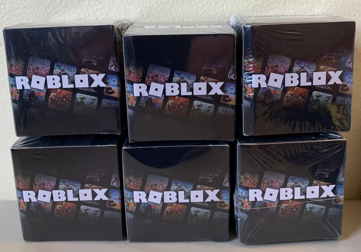 Roblox Action Figure Mystery Blind Box, 24-Pack - Series 12 - Mix & Match  Collectible Minifigures & Accessories w/Exclusive Virtual Item Code - Gift  & Party Favor Set for Kids - 8+ 