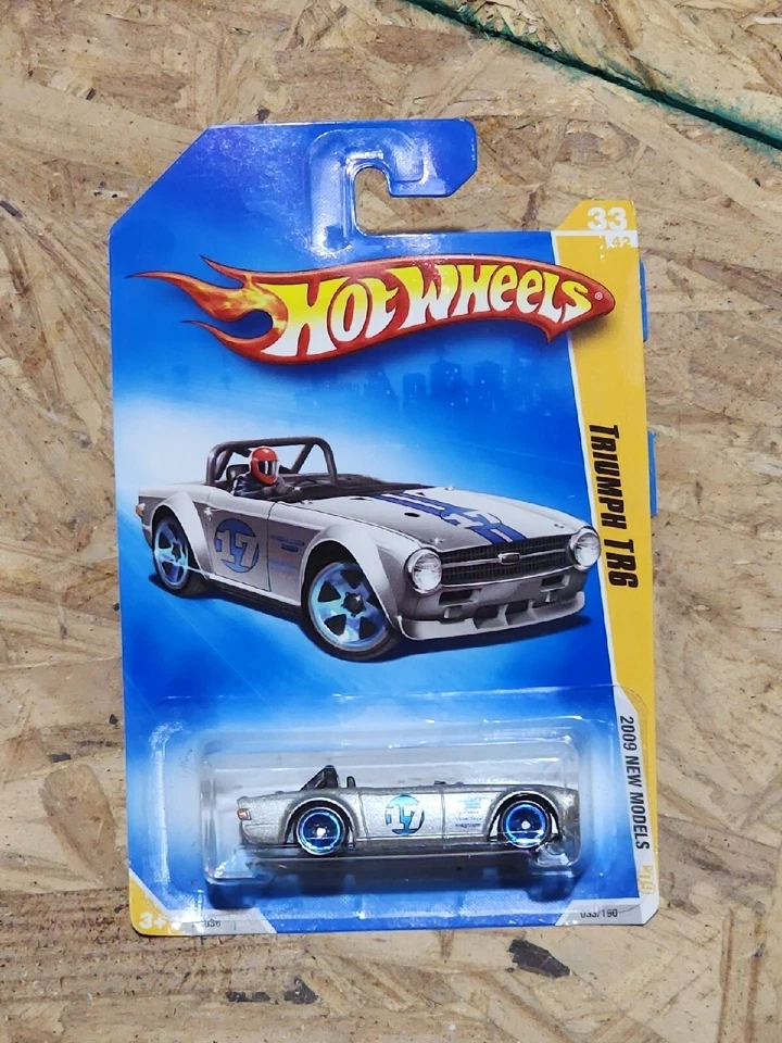 2009 Hot Wheels #33 New Models 33/42 TRIUMPH TR6 Silver w/Blue LOT of 2 - Image 2 of 4