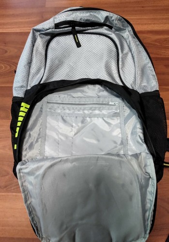 PUMA BACKPACK SILVER METALLIC GREEN WRITING NICE ZIPPERED POCKETS SCHOOL COLLEGE - Picture 6 of 8