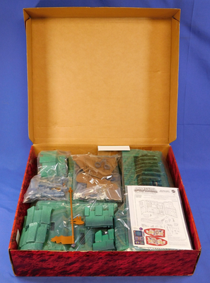 MASTERS OF THE UNIVERSE CASTLE GRAYSKULL PLAYSET 2002 NEW IN OPEN
