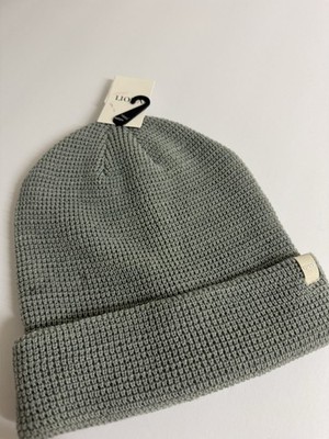 NWT Vuori Alpine Waffle Beanie One Size White Sage Color *FLAW* READ