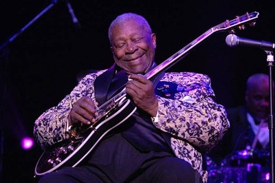 Blues guitarist BB King performs at the Sinatra theater on May 3 2- Old Photo