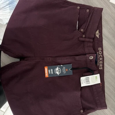 Men’s Dockers Maroon Jean Cut Slim Fit Pants Sz 34x32 - Image 1 of 4