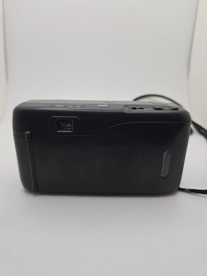 Bell and Howell 35mm Film Camera - Zoom Lens - Image 2 of 4