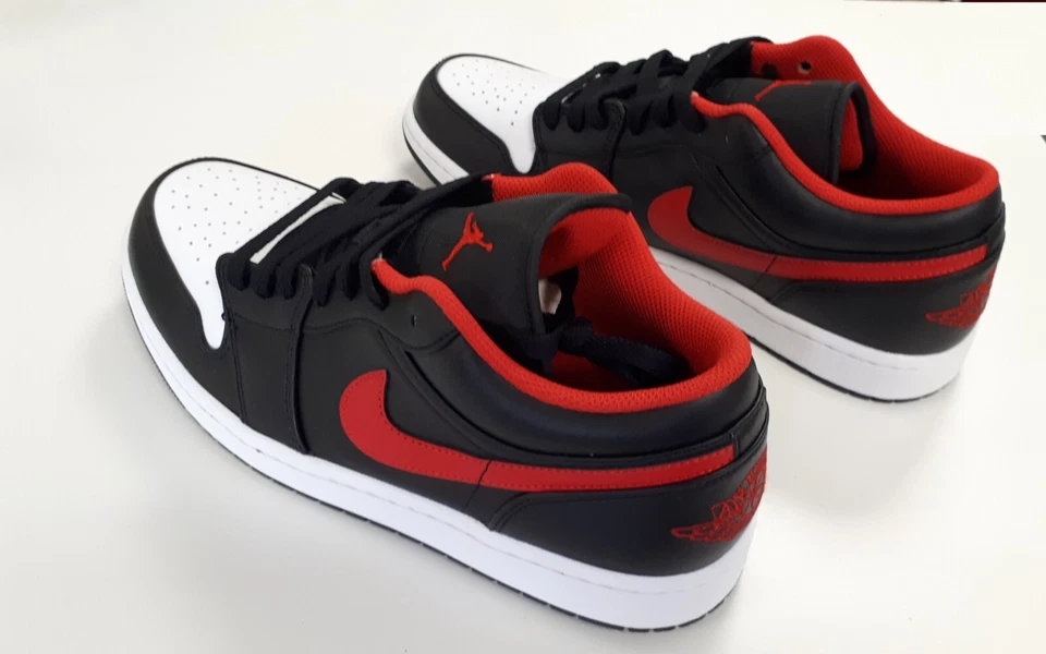 NIKE AIR Jordan 1 Low Noir & Rouge 553558 063 baskets chaussures Taille 45 Homme - Photo 4/4