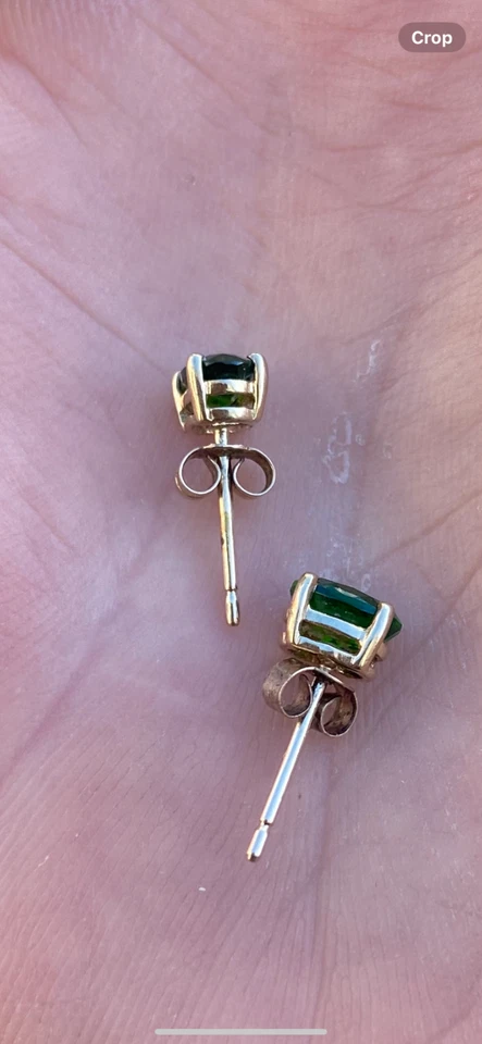 Pendientes de diopsido de oro de 9 quilates Foto 3 de 4