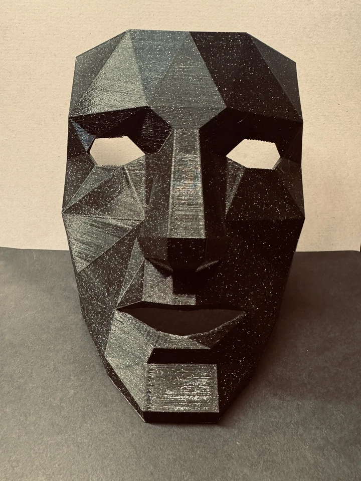 Máscara de Cosplay de Alta Qualidade | Máscara de Terror | Máscara Usável | Preta com Brilhos Verdes - Imagem 2 de 2