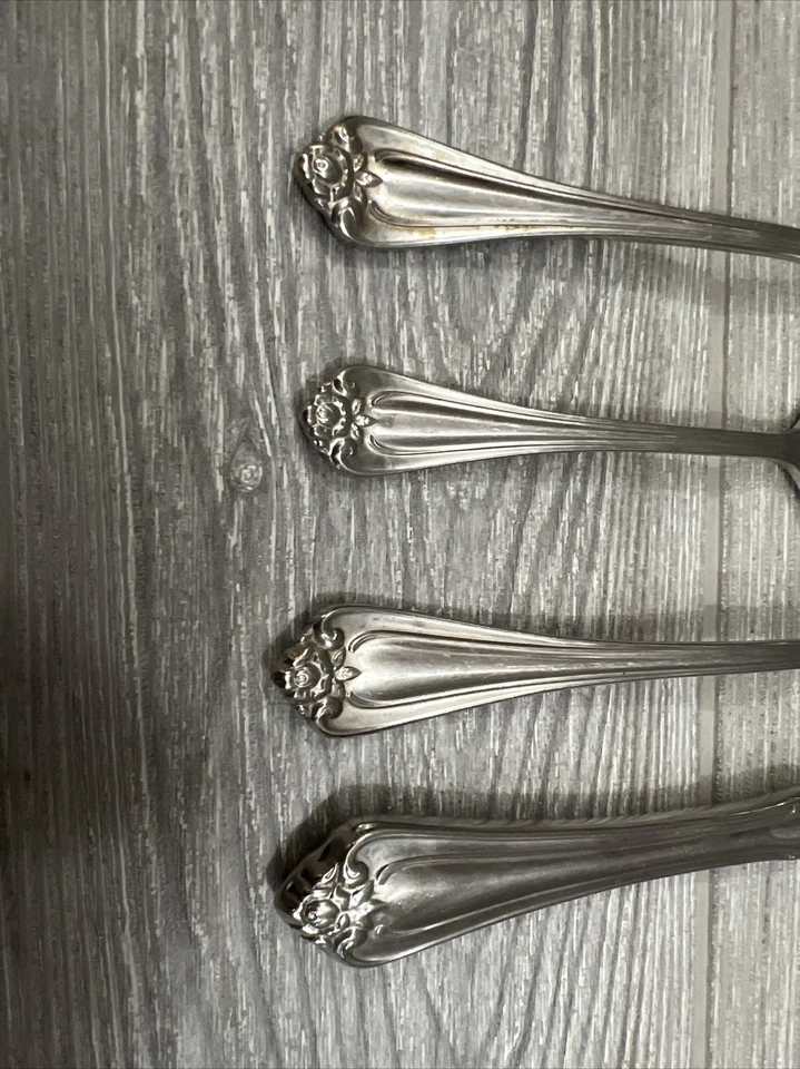 Reed & Barton  4 Piece Place Setting 18/8 Stainless Flatware Korea - Image 3 of 4