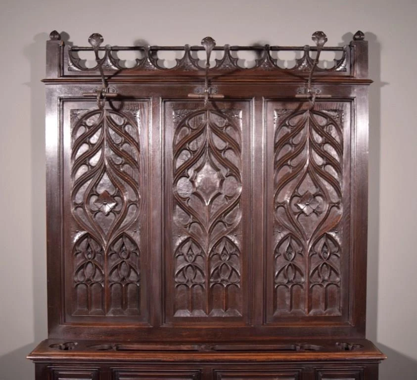 Antiguo soporte gótico francés para árbol/salón/abrigo/sombrero en madera maciza de castaño Foto 4 de 4