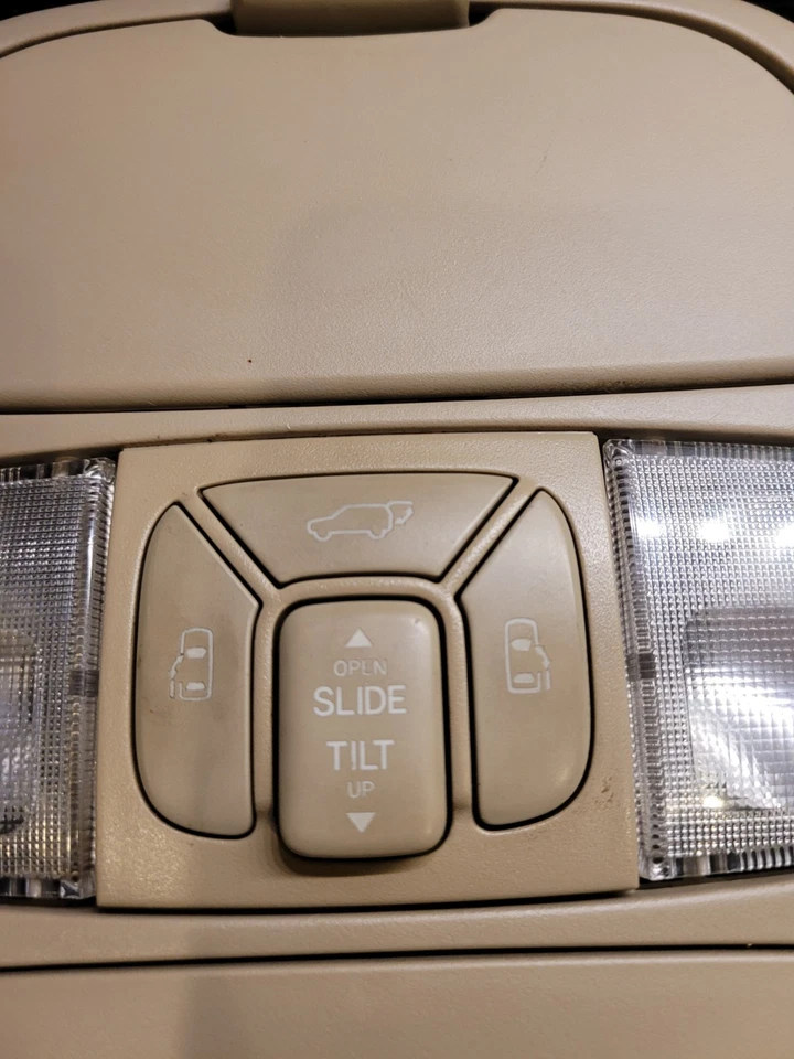 2004 2005 2006 2007 2008 2009 TOYOTA SIENNA OVERHEAD DOME READING LAMP OEM - Image 4 of 4