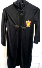 HARRY POTTER GRYFINDOR HALLOWEEN BLACK CAPE one size fits most clasp closure