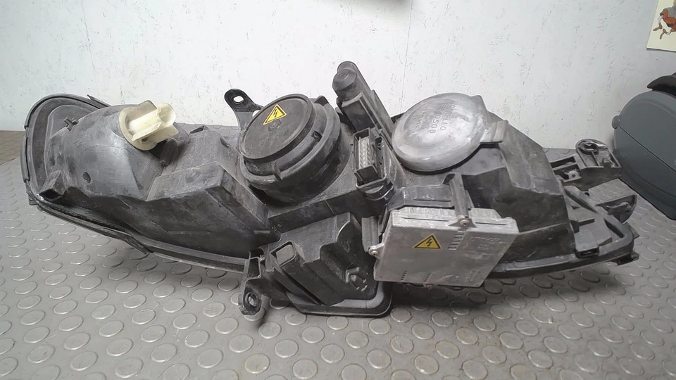 Xenon Scheinwerfer Links ( Facelift ) Opel B Vectra 1.6 Caravan 0301179271 - Bild 4 von 4