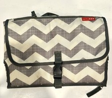 Skip Hop Portable Baby Changing Pad, Pronto, Chevron