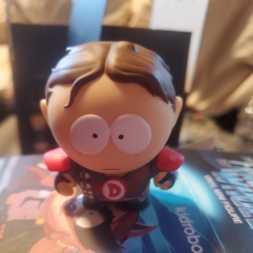 Kidrobot South Park Fractured But Whole CAPTAIN DIABETES Figur Scott Malkinson
