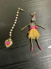 Betsey Johnson Viva La Betsey Skull Earrings ...