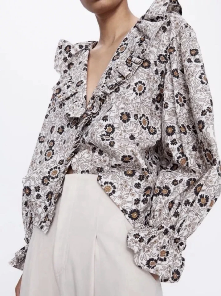 Blusa Top ZARA Para Mujer Volantes Volantes Cuello en V S Romántica Boho Cottagecore Floral Foto 4 de 4