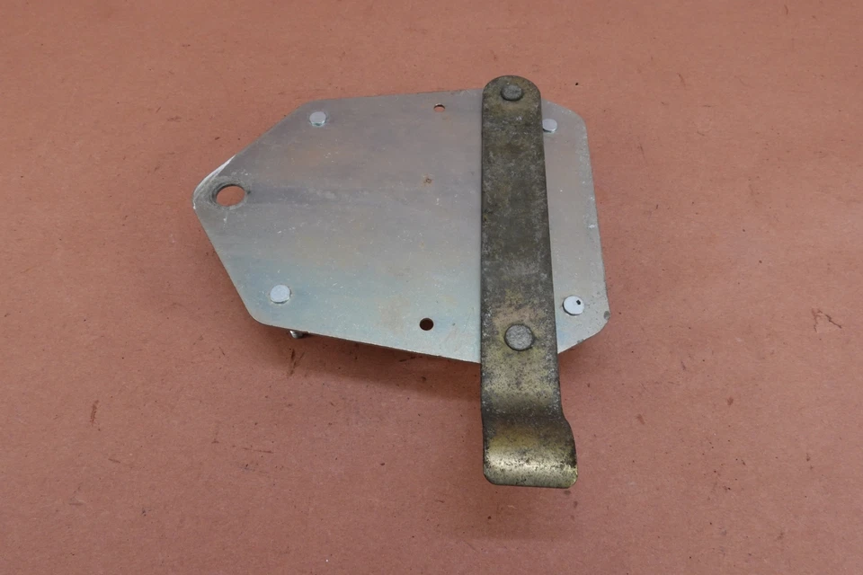 Soporte de montaje de módulo de control Harley Davidson Softail Deuce FXSTDI 2001-2005 Foto 4 de 4