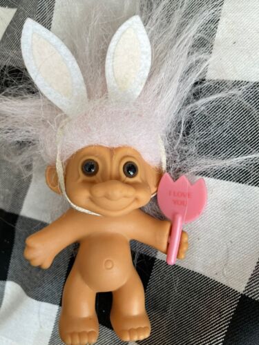 YOU'RE MY HONEY BUNNY EASTER BUNNY / RABBIT (#2) - 3" Russ Troll  - Rare - Picture 1 of 2