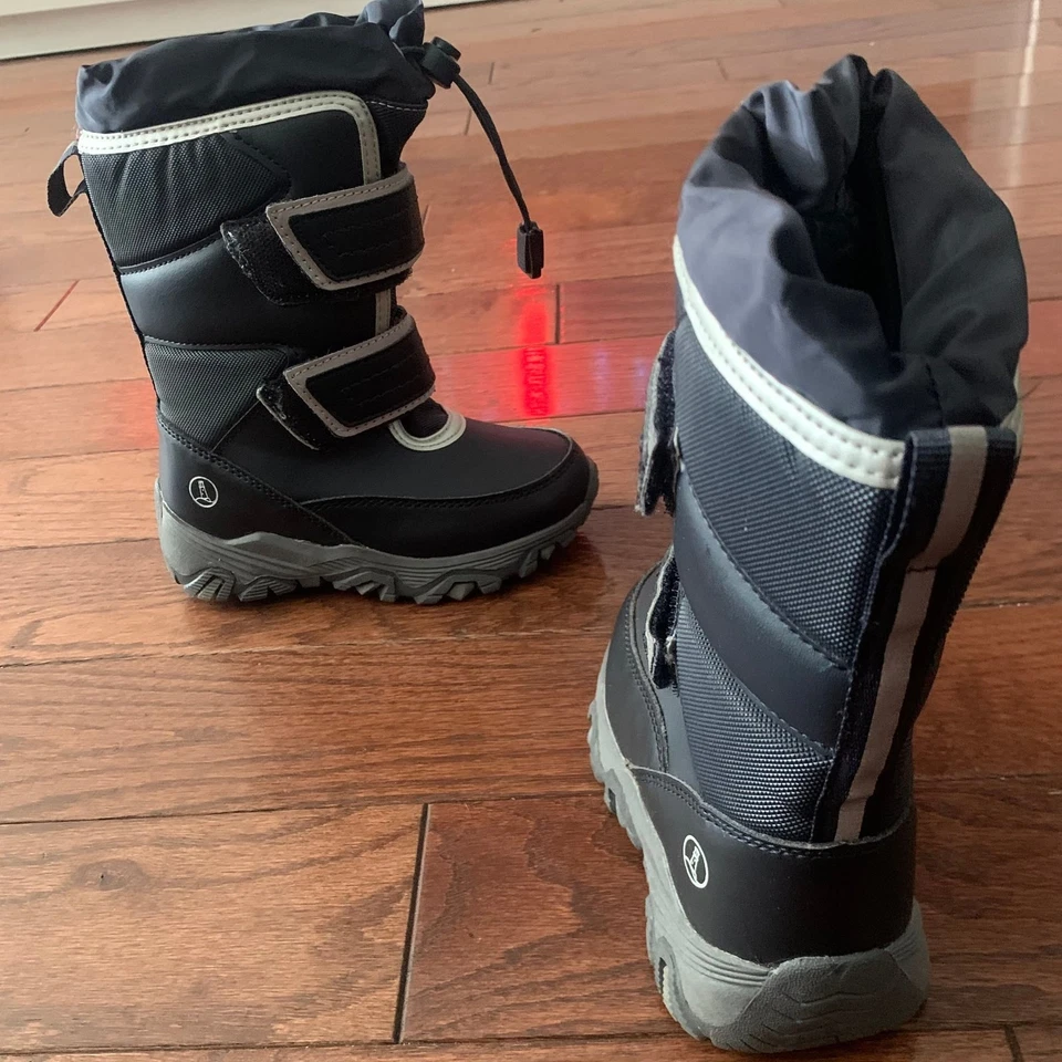 Botas de invierno Lands' End para niños con aislamiento de ráfaga de nieve Foto 2 de 4