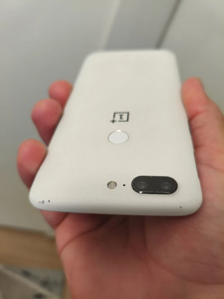 Oneplus 5T 128GB - Immagine 2 di 4