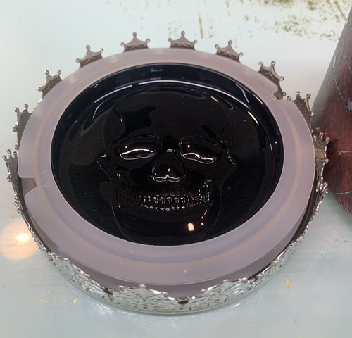 NEW BATH AND BODY WORKS Vampire Blood 3 Wick Candle With Skull Lid. - Picture 6 of 10