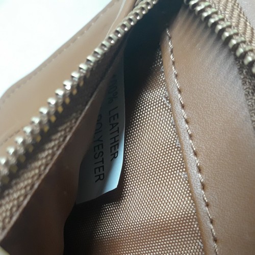 Joy & Iman Tan Leather Zip Card Pockets Clutch Wristlet New - Picture 8 of 8