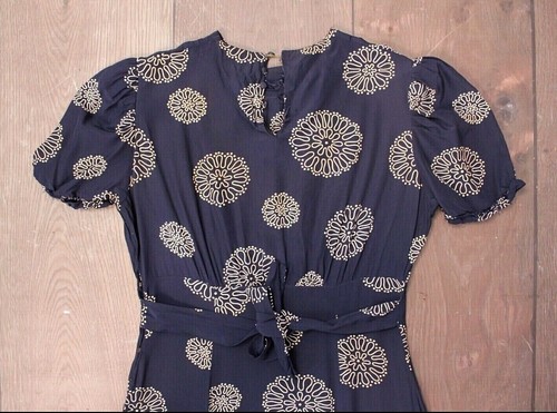 VTG Women's 30s Navy & White Patterned Rayon Dress 1930s Pleated Bodice Neck Bow - Picture 3 of 11