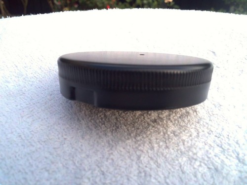 TRIUMPH TIGER TRAIL BRIT BIKE BLK PETROL TANK CAP 2 1/2"O/E MANUFACTURER 60-7455 - Picture 2 of 5