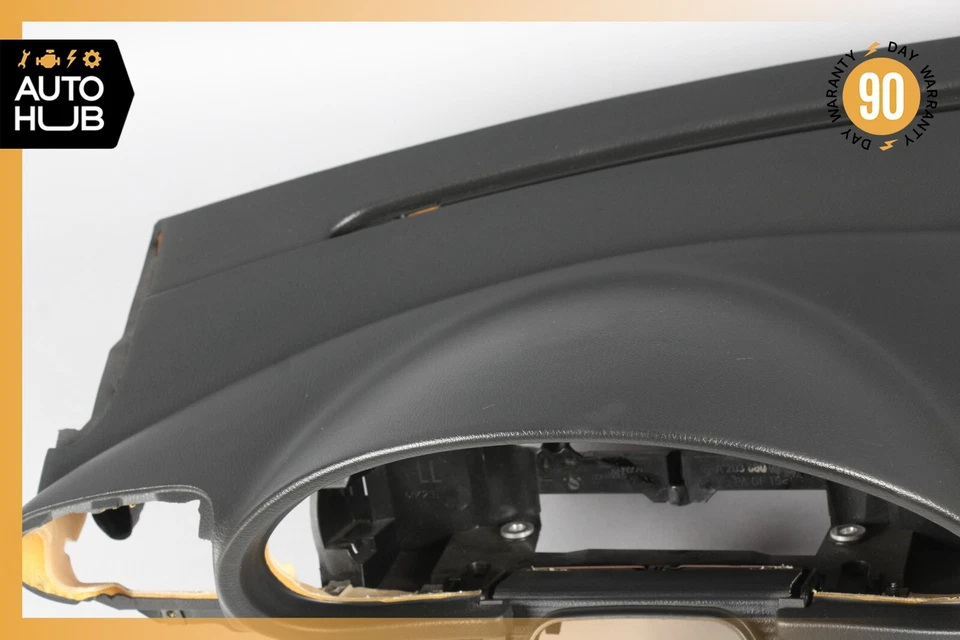 01-07 Panel de tablero de instrumentos Mercedes W203 C32 AMG C320 con airbag negro OEM Foto 2 de 4