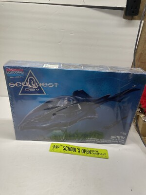 Monogram Sea Quest DSV Stinger 1/20 FS NEW Model Kit | eBay