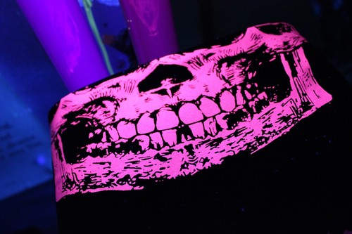 DAYGLOW NEON HOT PINK SKULL-FACE BLACK BANDANA DUBSTEP RAVE BLACK LIGHT PARTY - Picture 8 of 12