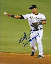 DONOVAN SOLANO   MIAMI MARLINS   ACTION SIGNED 8x10