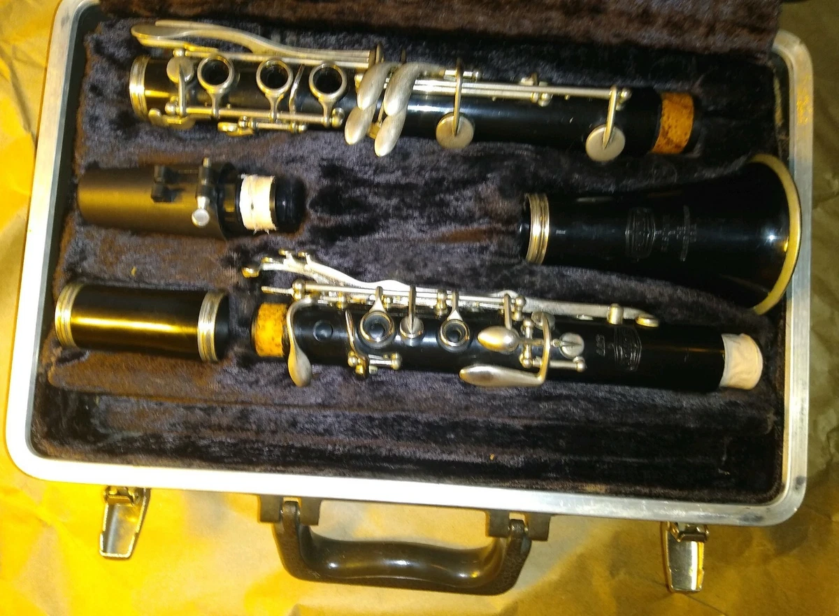 Selmer Bundy 577 Resonite Clarinet USA with Case Fair Condition